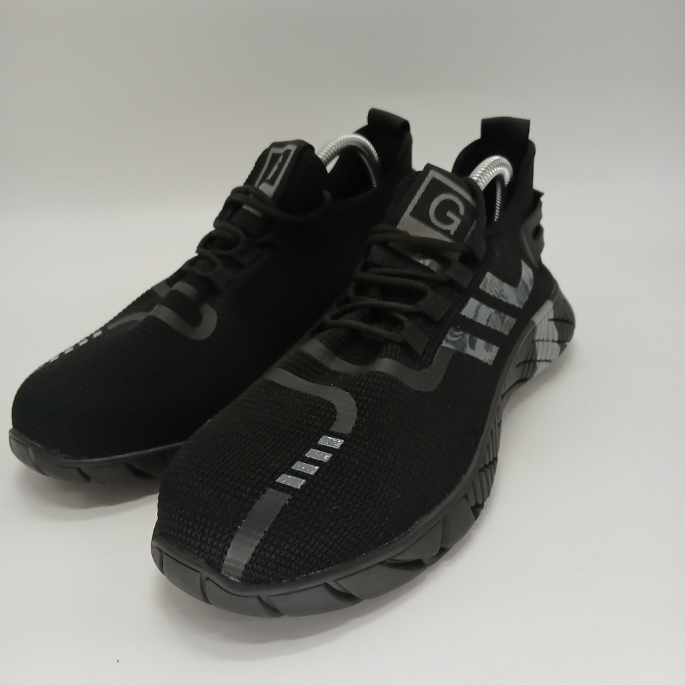 Guyisa shoes, size 8.5